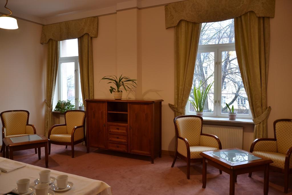 Hotel Lazienkowski Warszawa Exteriör bild