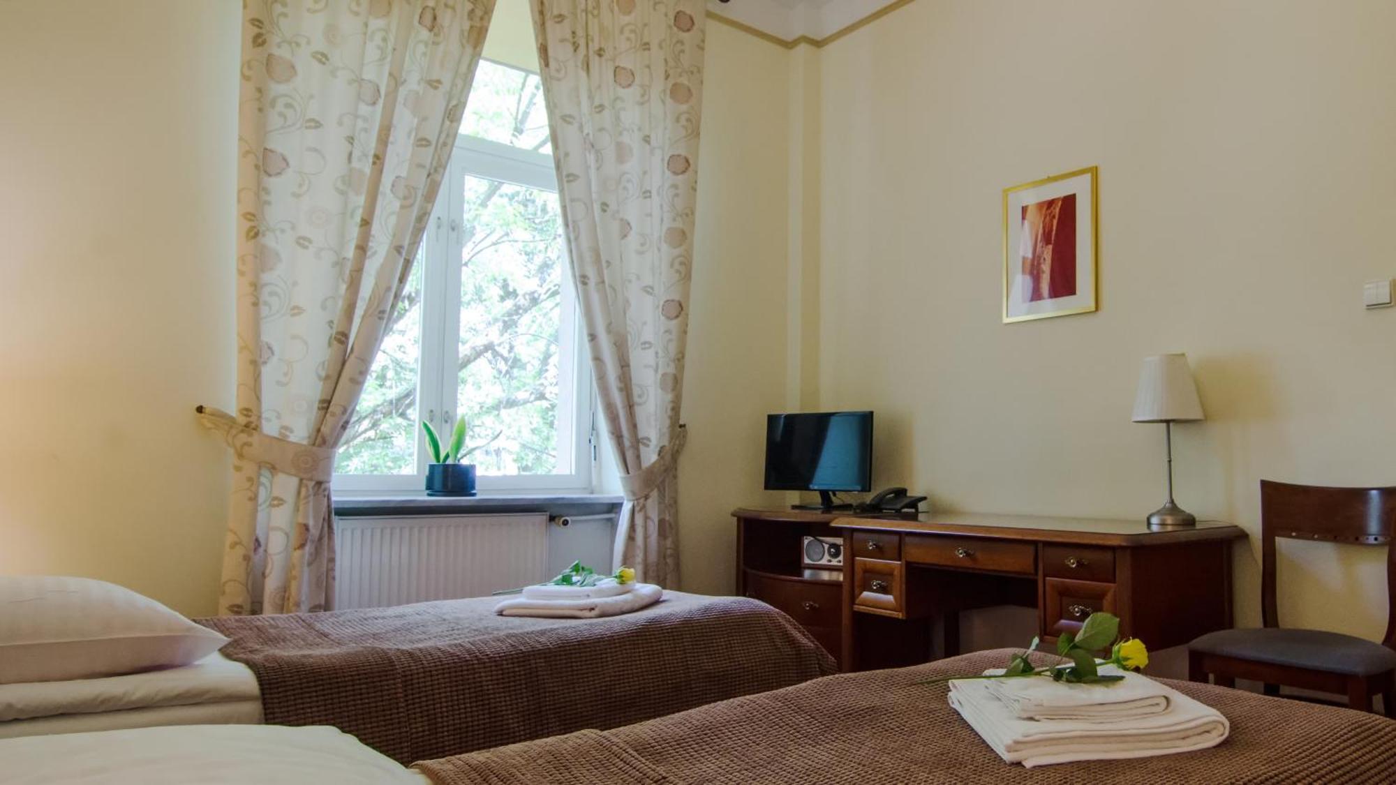 Hotel Lazienkowski Warszawa Exteriör bild